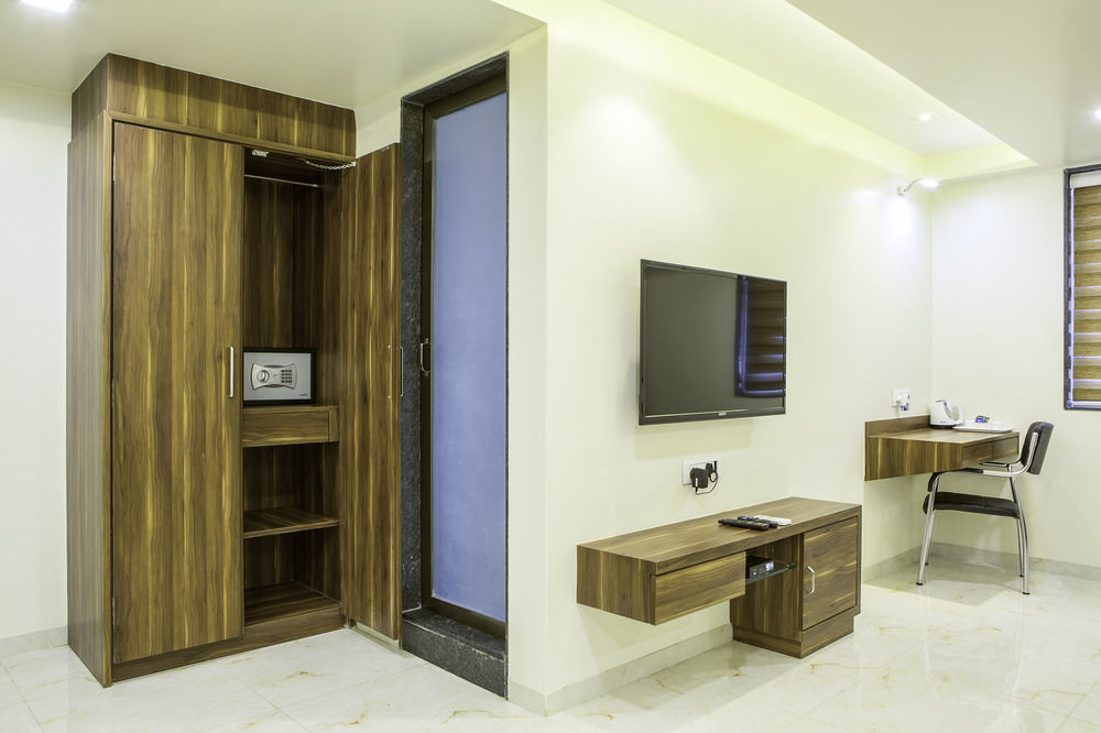 Treebo Trend De Grandeur Anand Nagar Hotel Thane Buitenkant foto