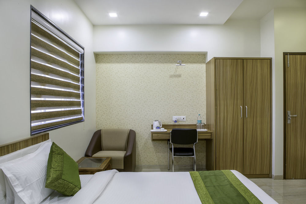 Treebo Trend De Grandeur Anand Nagar Hotel Thane Buitenkant foto