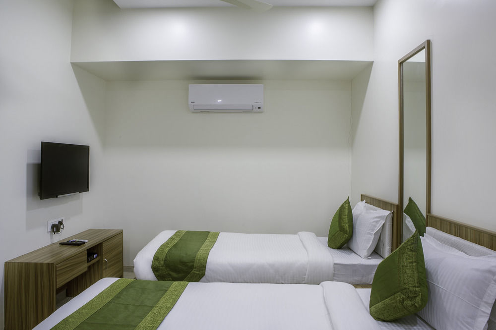 Treebo Trend De Grandeur Anand Nagar Hotel Thane Buitenkant foto