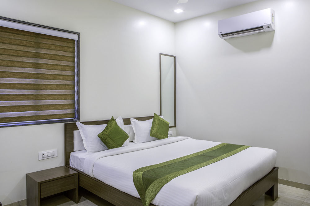 Treebo Trend De Grandeur Anand Nagar Hotel Thane Buitenkant foto