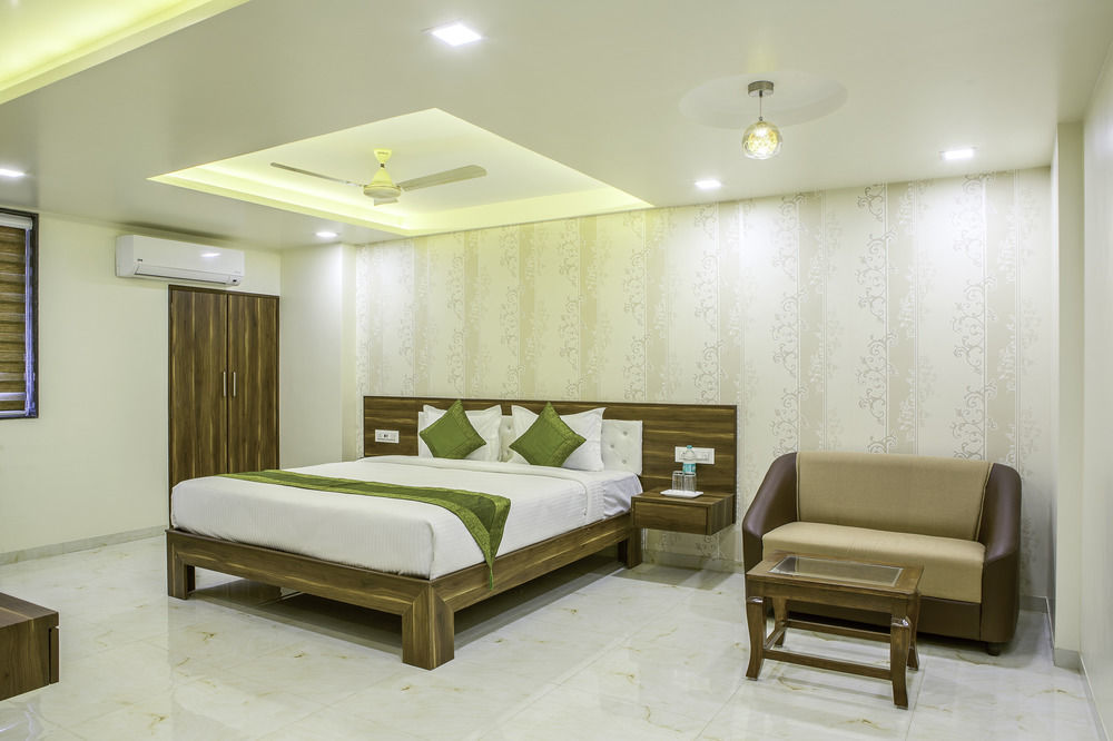 Treebo Trend De Grandeur Anand Nagar Hotel Thane Buitenkant foto